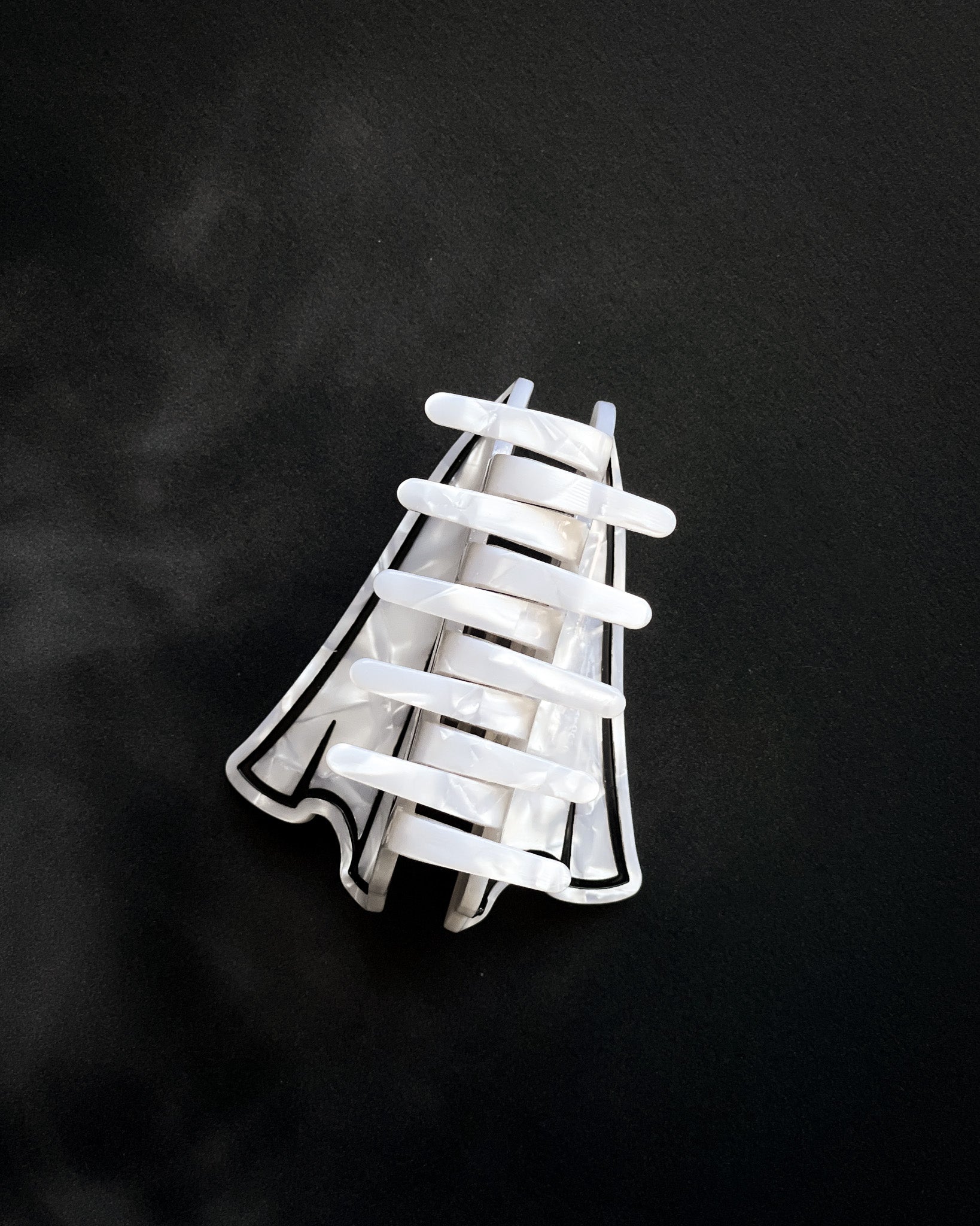 Ghostie Hair Claw