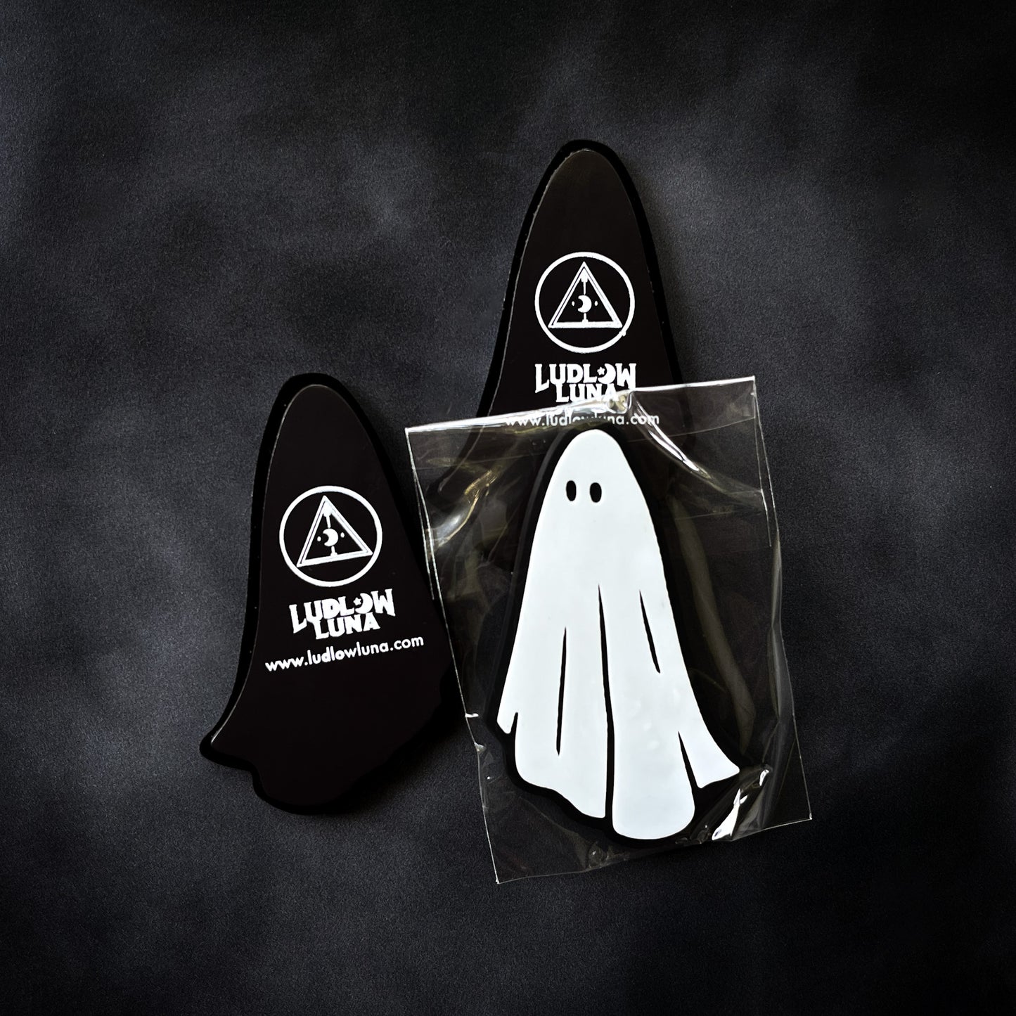 Ghostie Magnet (Glows-in-Dark)